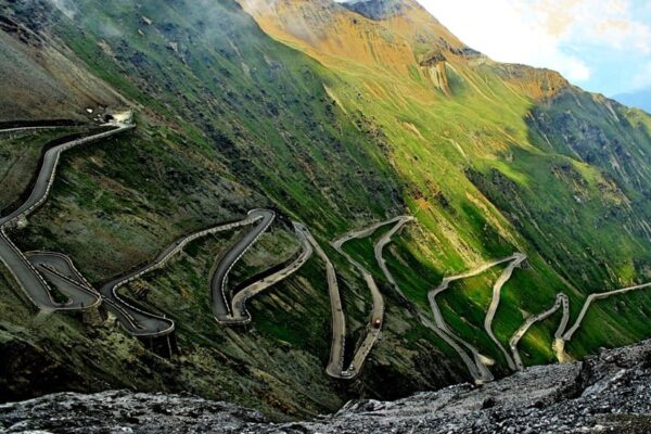 Passo dello Stelvio during Dolomites Adventure | Vélo Monaco