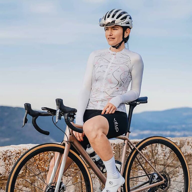 Women’s Ultralight Summer Long Sleeve Jersey | VÉLO